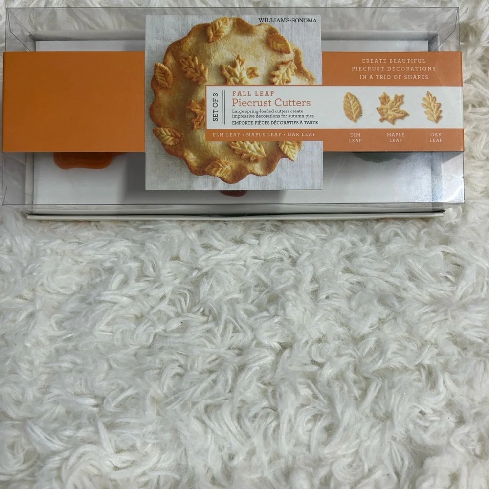 Williams Sonoma Autumn Leaf Piecrust Cutters
